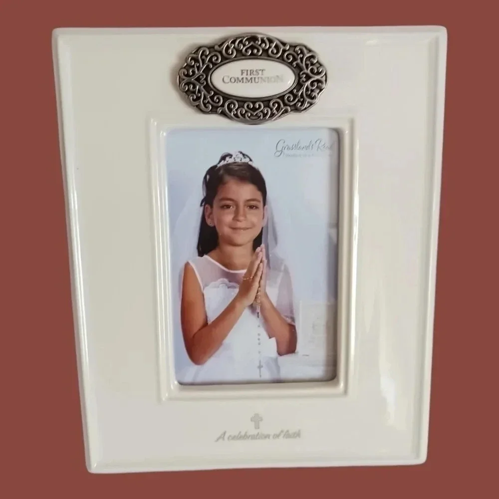 -Grassland Road everyday first comunion frame